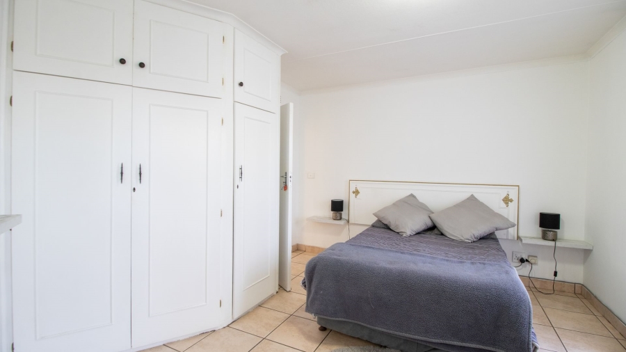 5 Bedroom Property for Sale in Van Riebeeck Park Gauteng