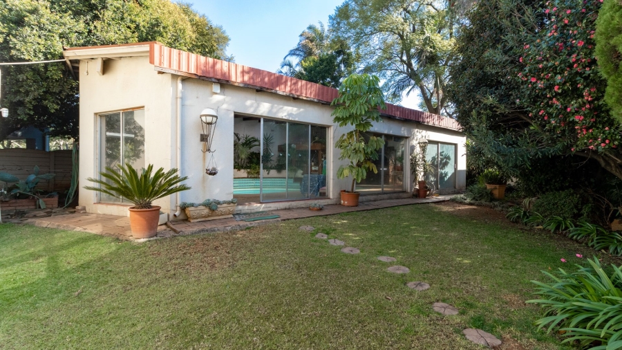 5 Bedroom Property for Sale in Van Riebeeck Park Gauteng
