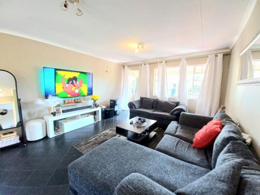 2 Bedroom Property for Sale in Eden Glen Gauteng