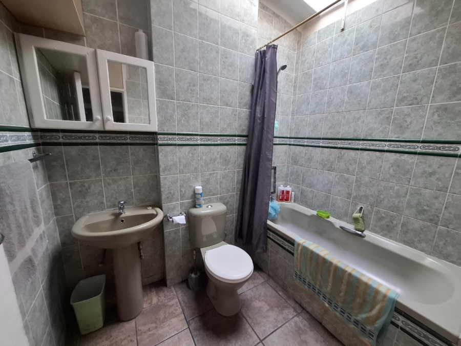 3 Bedroom Property for Sale in Kilner Park Gauteng