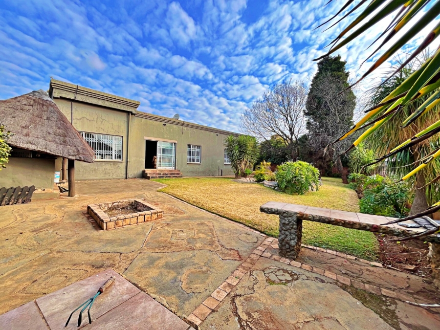 3 Bedroom Property for Sale in Wierda Park Gauteng