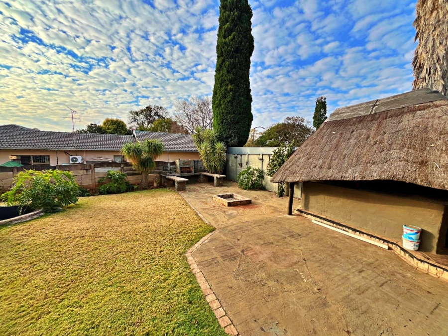 3 Bedroom Property for Sale in Wierda Park Gauteng