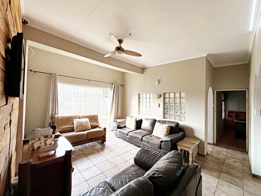3 Bedroom Property for Sale in Wierda Park Gauteng