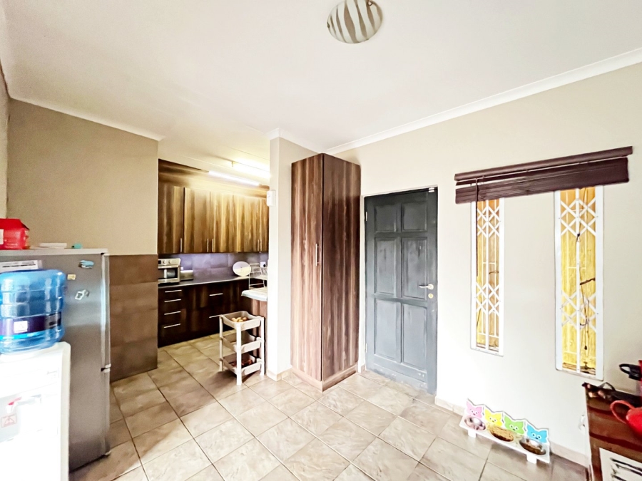 3 Bedroom Property for Sale in Wierda Park Gauteng