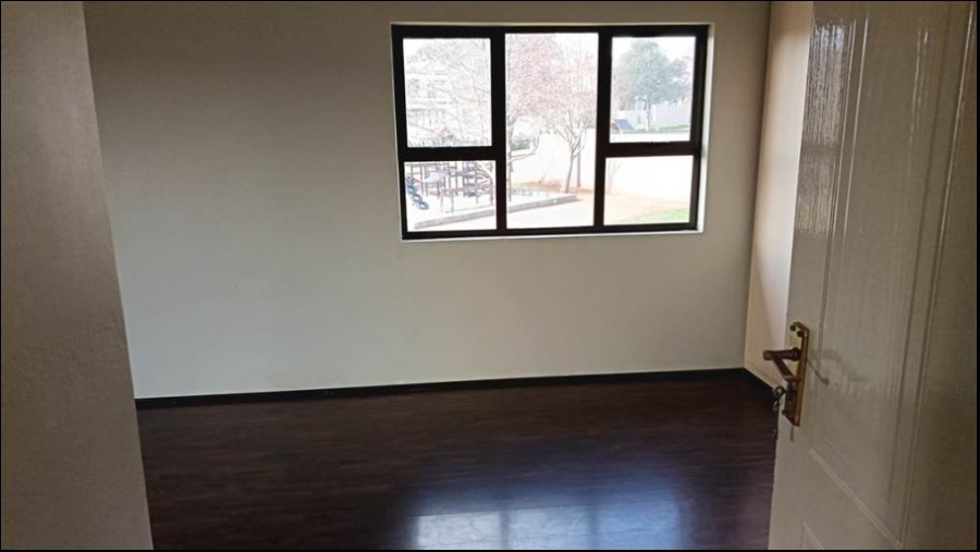 3 Bedroom Property for Sale in Glen Erasmia Gauteng