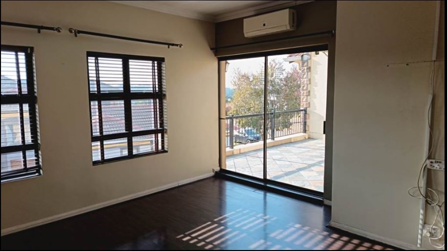 3 Bedroom Property for Sale in Glen Erasmia Gauteng