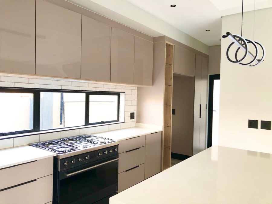 4 Bedroom Property for Sale in Fountainbrook Estate Gauteng