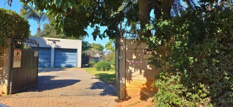 3 Bedroom Property for Sale in Birchleigh Gauteng