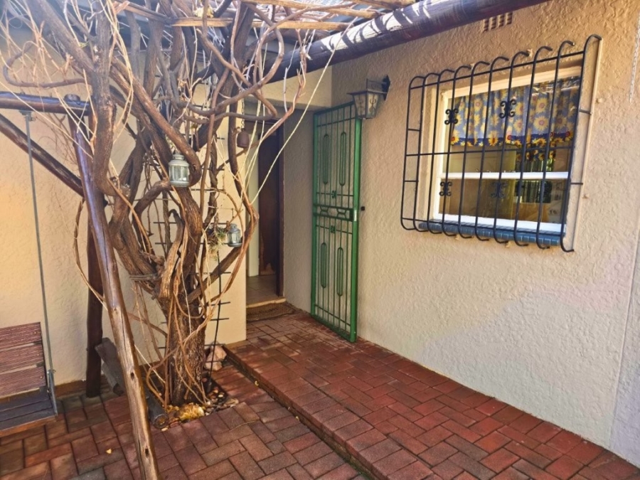 3 Bedroom Property for Sale in Birchleigh Gauteng