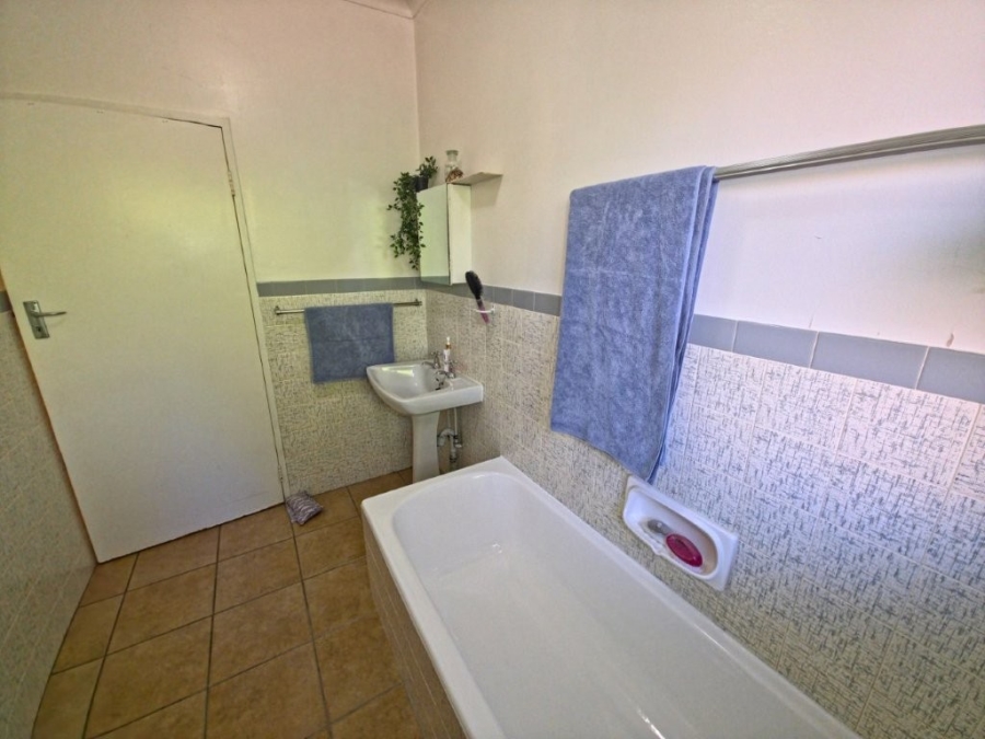 3 Bedroom Property for Sale in Birchleigh Gauteng