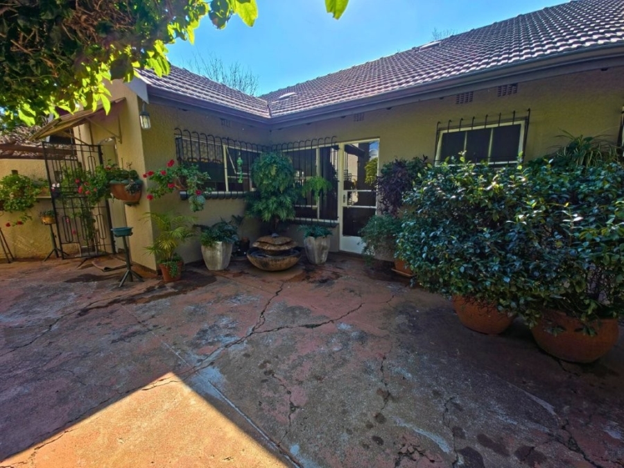 3 Bedroom Property for Sale in Birchleigh Gauteng