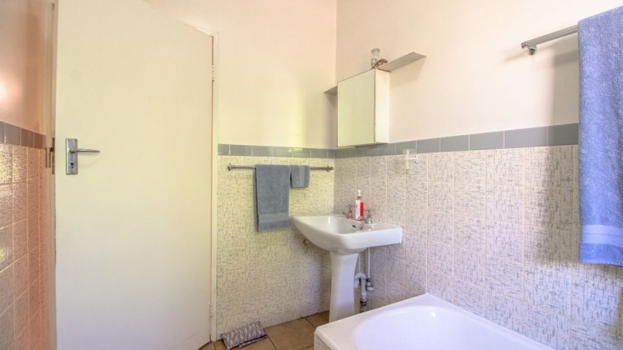 3 Bedroom Property for Sale in Birchleigh Gauteng