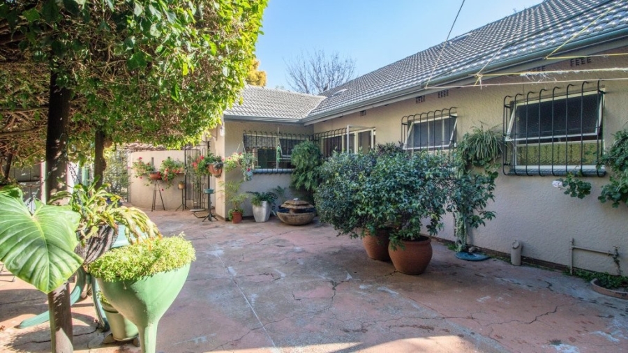 3 Bedroom Property for Sale in Birchleigh Gauteng