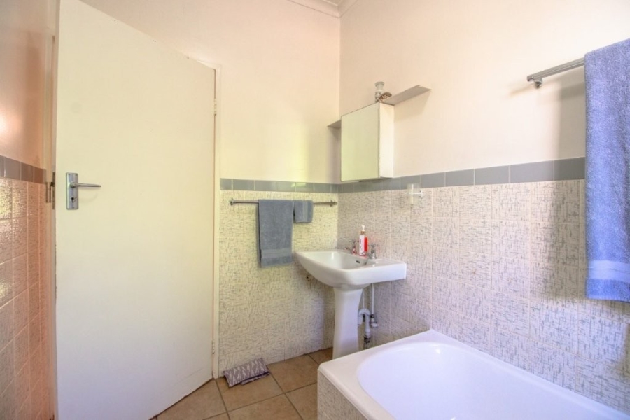 3 Bedroom Property for Sale in Birchleigh Gauteng