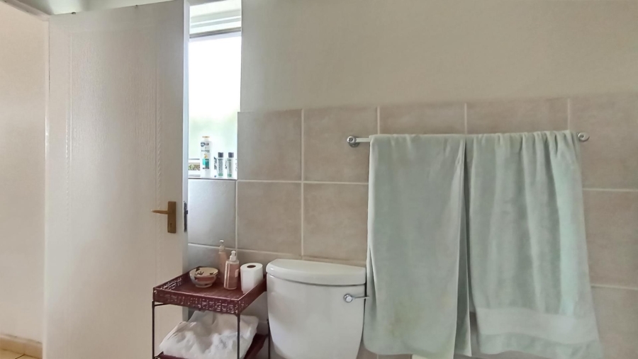 To Let 3 Bedroom Property for Rent in Silver Lakes Golf Estate Gauteng