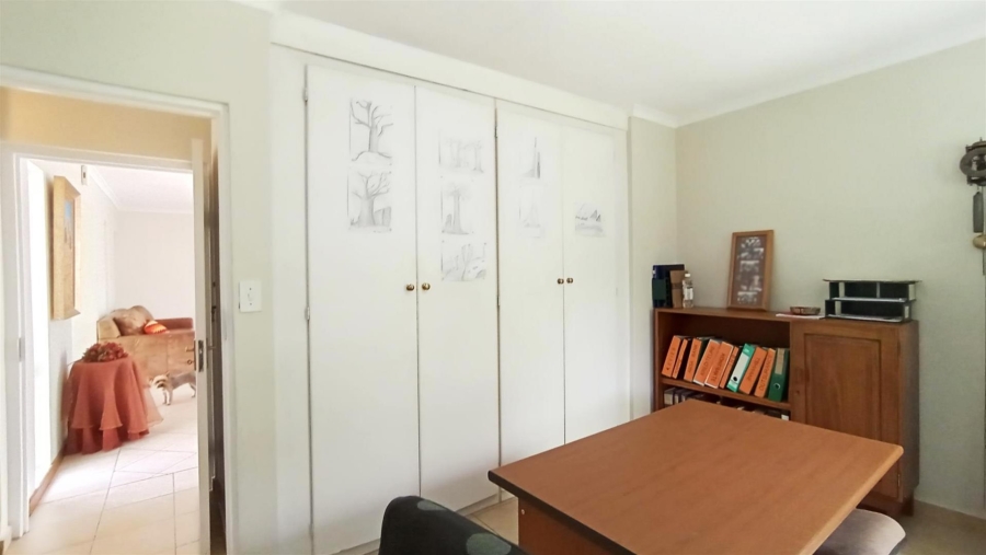 To Let 3 Bedroom Property for Rent in Silver Lakes Golf Estate Gauteng