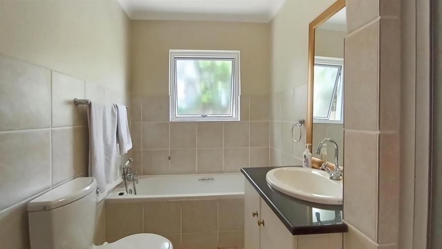 To Let 3 Bedroom Property for Rent in Silver Lakes Golf Estate Gauteng