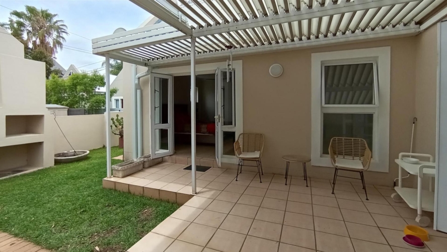 To Let 3 Bedroom Property for Rent in Silver Lakes Golf Estate Gauteng