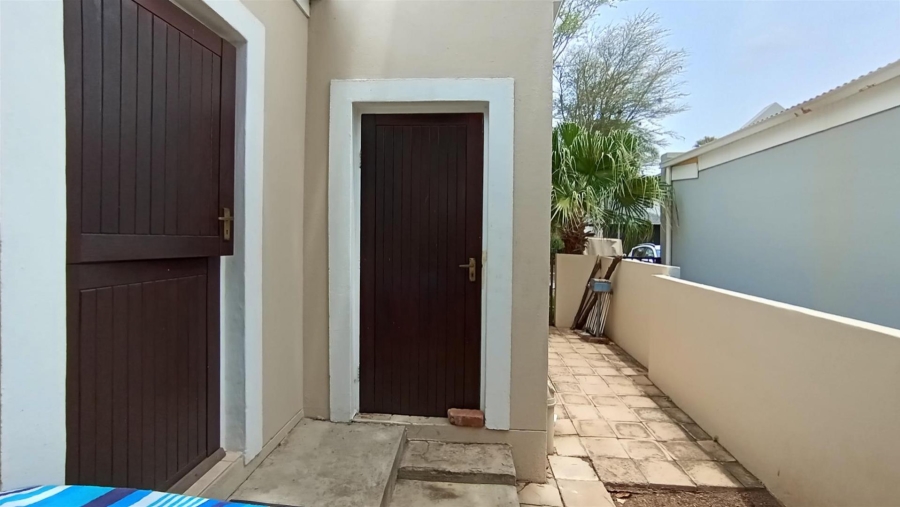 To Let 3 Bedroom Property for Rent in Silver Lakes Golf Estate Gauteng