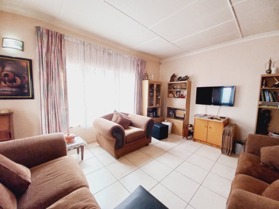 3 Bedroom Property for Sale in Symhurst Gauteng