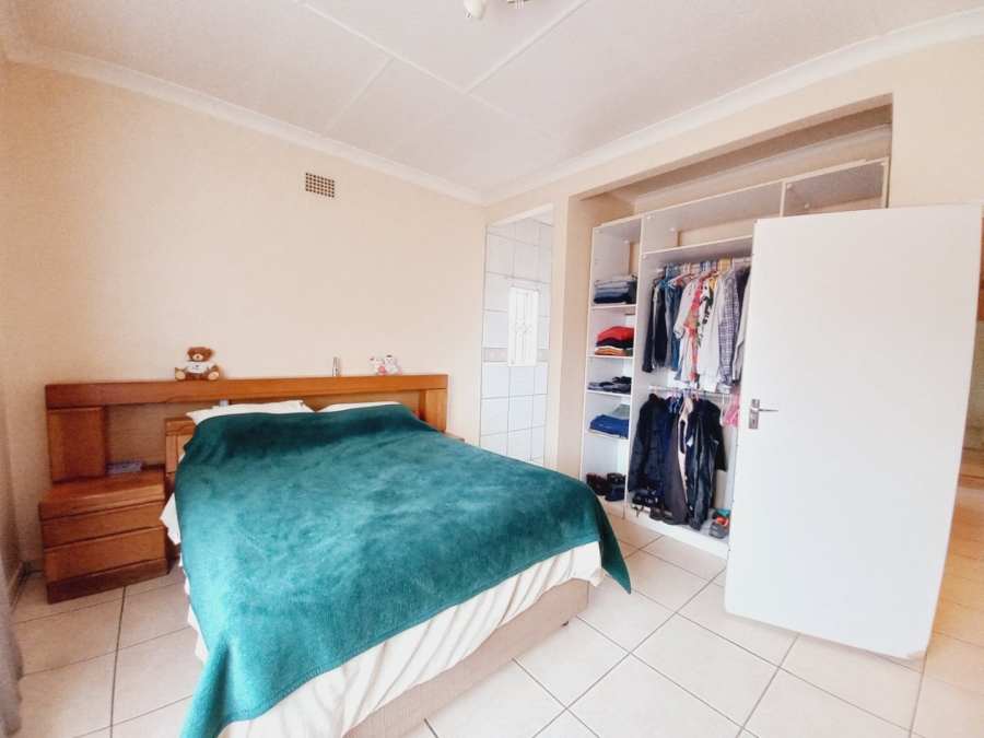 3 Bedroom Property for Sale in Symhurst Gauteng