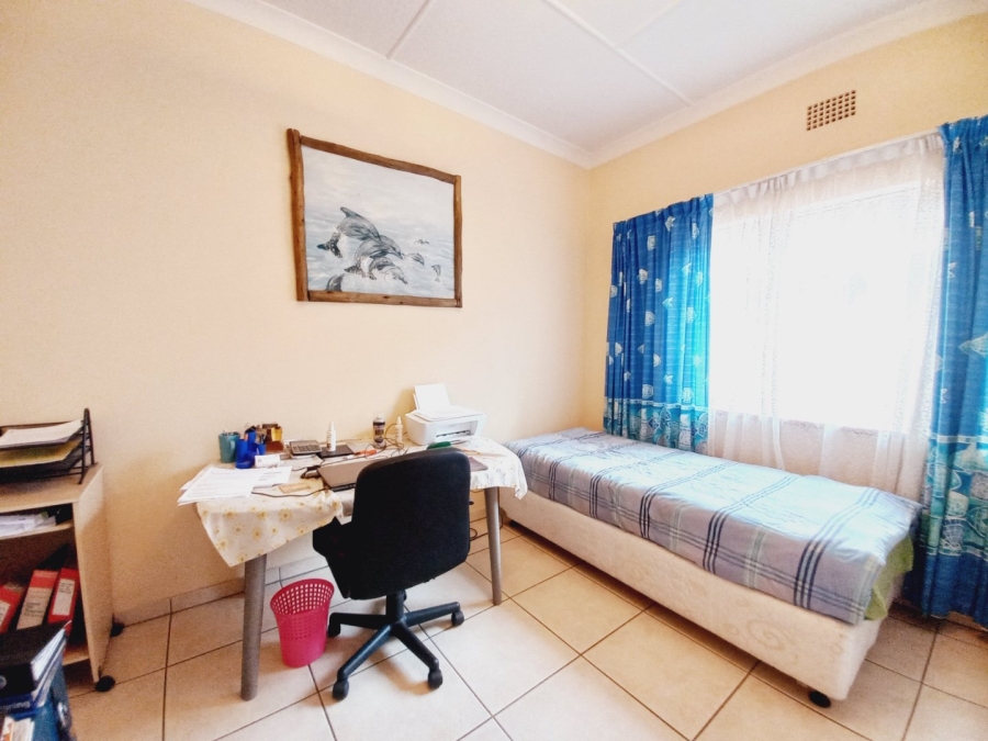 3 Bedroom Property for Sale in Symhurst Gauteng