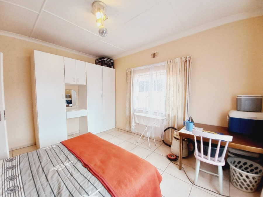 3 Bedroom Property for Sale in Symhurst Gauteng