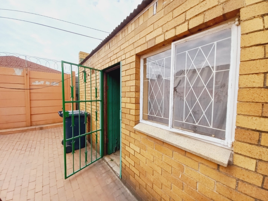 3 Bedroom Property for Sale in Symhurst Gauteng