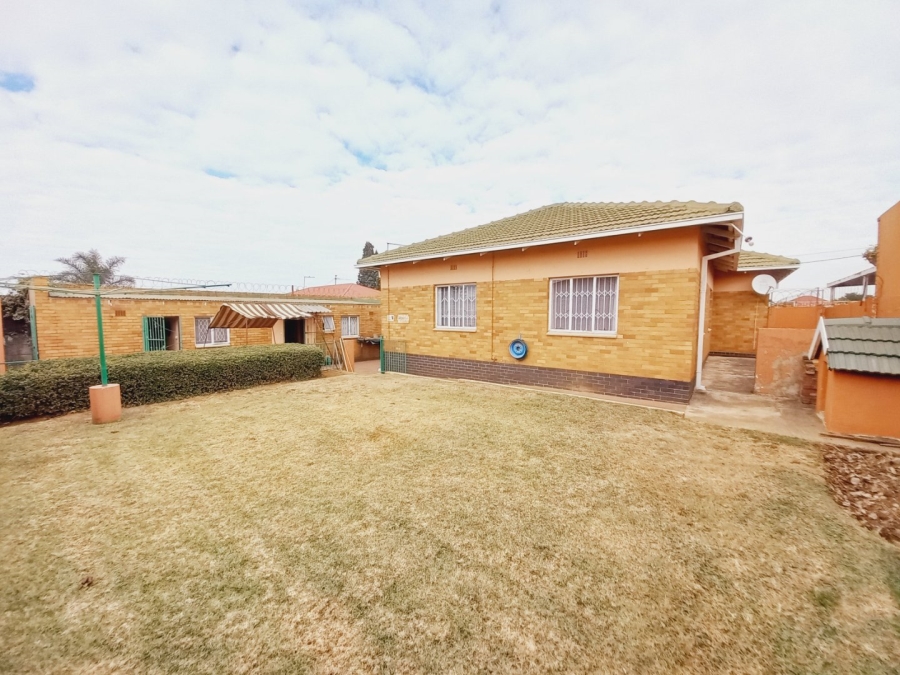 3 Bedroom Property for Sale in Symhurst Gauteng