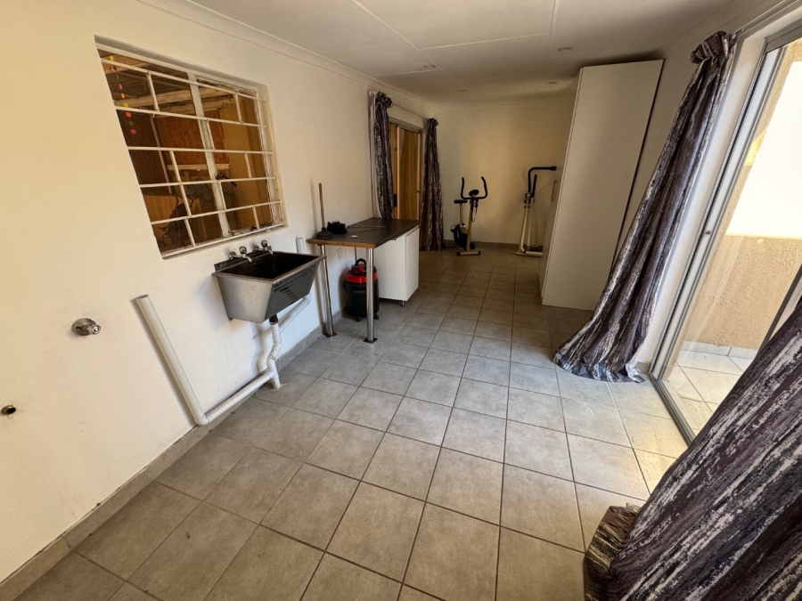 4 Bedroom Property for Sale in Birchleigh Gauteng