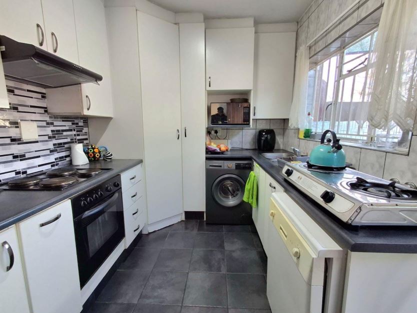 2 Bedroom Property for Sale in Marlands Gauteng