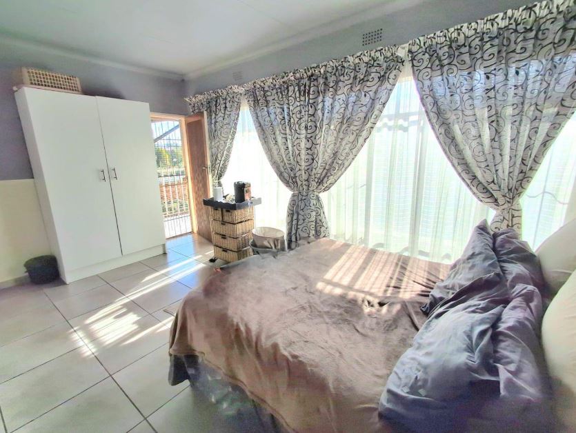 2 Bedroom Property for Sale in Marlands Gauteng