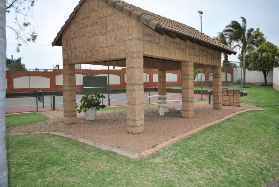 To Let 1 Bedroom Property for Rent in Paulshof Gauteng