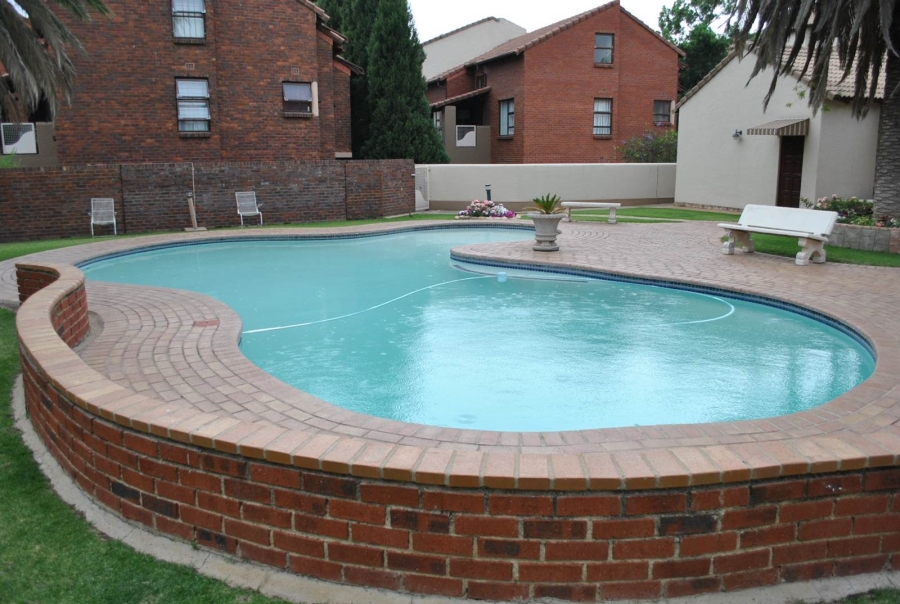To Let 1 Bedroom Property for Rent in Paulshof Gauteng