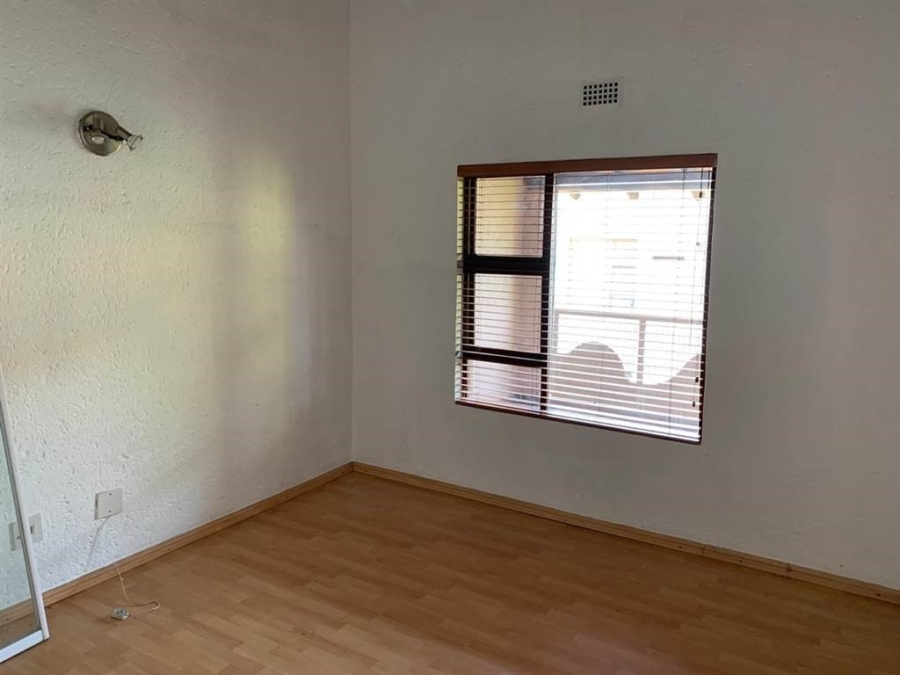 To Let 1 Bedroom Property for Rent in Paulshof Gauteng
