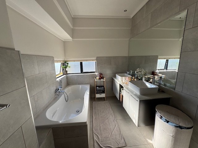3 Bedroom Property for Sale in Midstream Meadows Gauteng