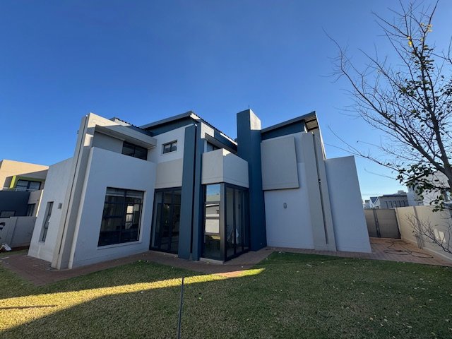 3 Bedroom Property for Sale in Midstream Meadows Gauteng