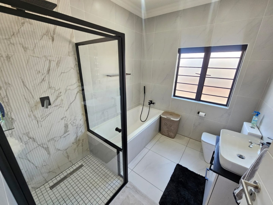 3 Bedroom Property for Sale in Raslouw Gauteng