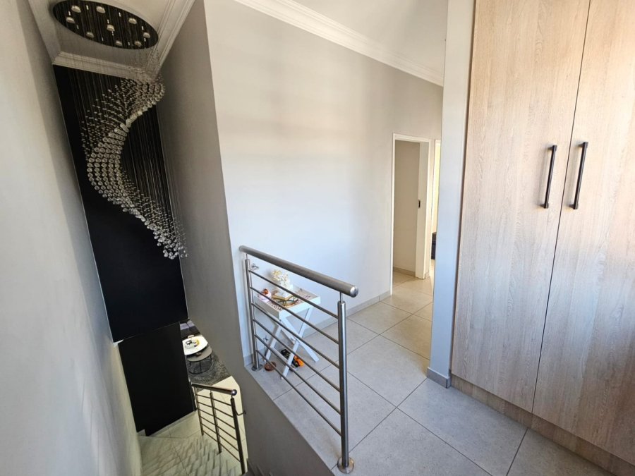 3 Bedroom Property for Sale in Raslouw Gauteng