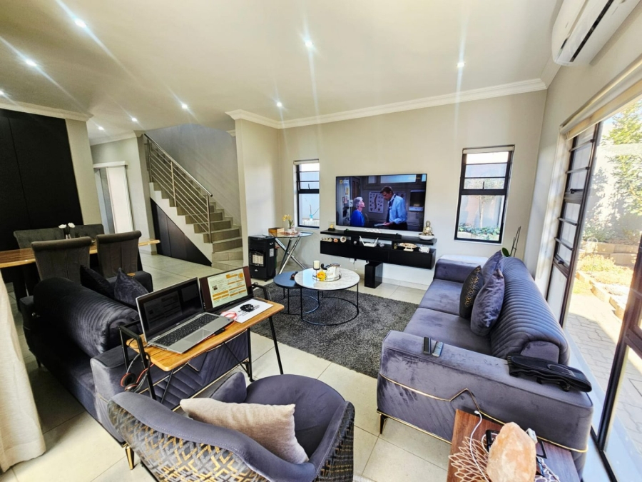 3 Bedroom Property for Sale in Raslouw Gauteng