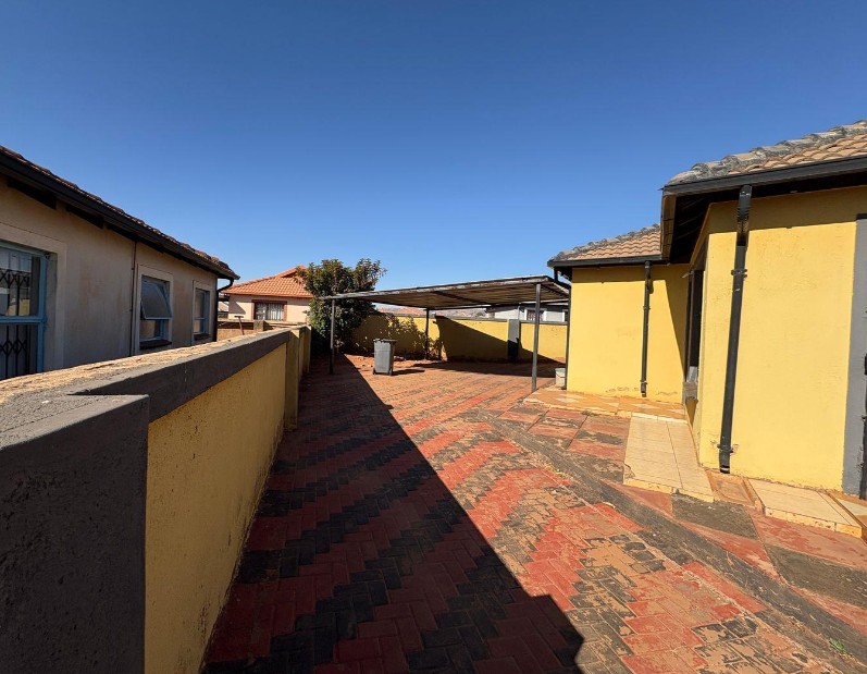 3 Bedroom Property for Sale in The Orchards Gauteng