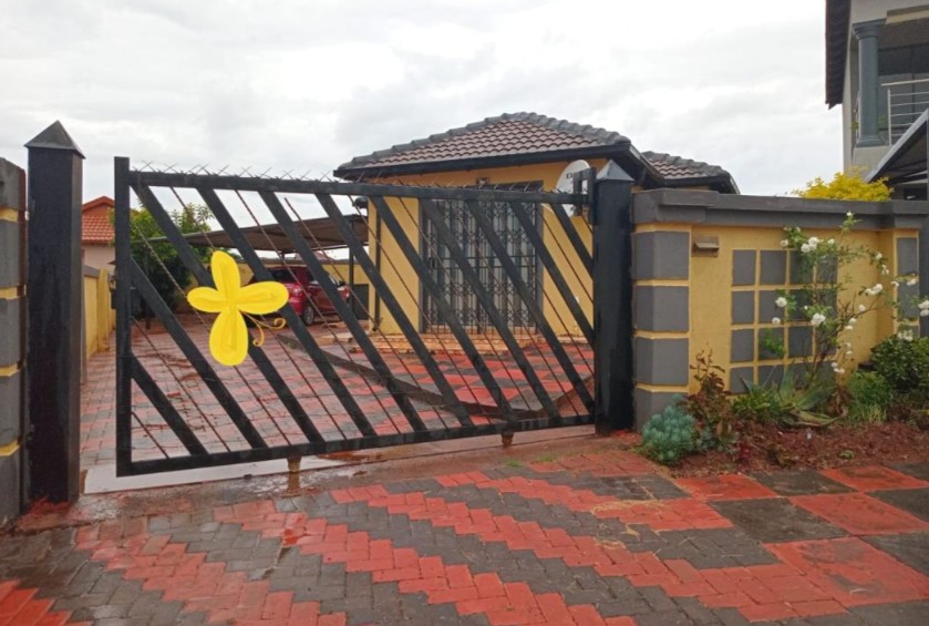 3 Bedroom Property for Sale in The Orchards Gauteng