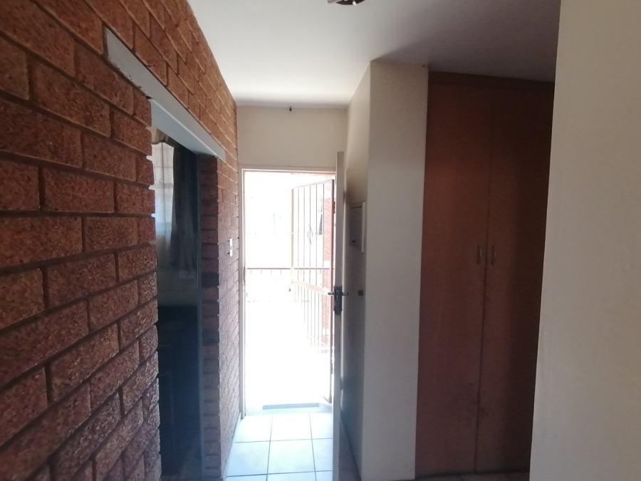 2 Bedroom Property for Sale in Pretoria Gauteng