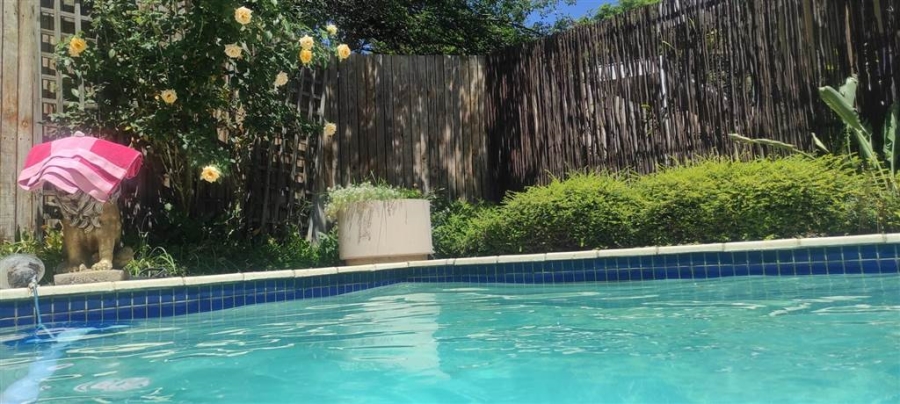2 Bedroom Property for Sale in Highlands North Gauteng