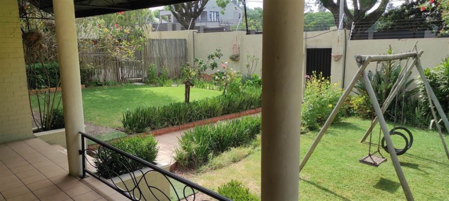 2 Bedroom Property for Sale in Highlands North Gauteng