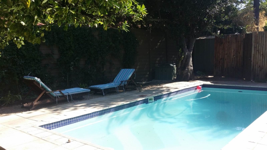 2 Bedroom Property for Sale in Highlands North Gauteng