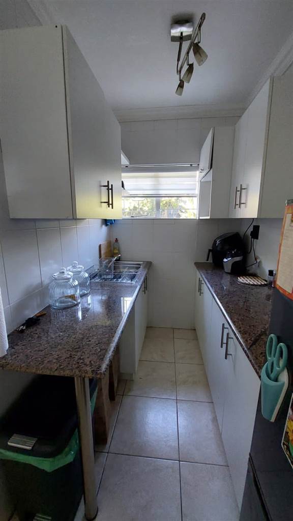 2 Bedroom Property for Sale in Sunningdale Ridge Gauteng