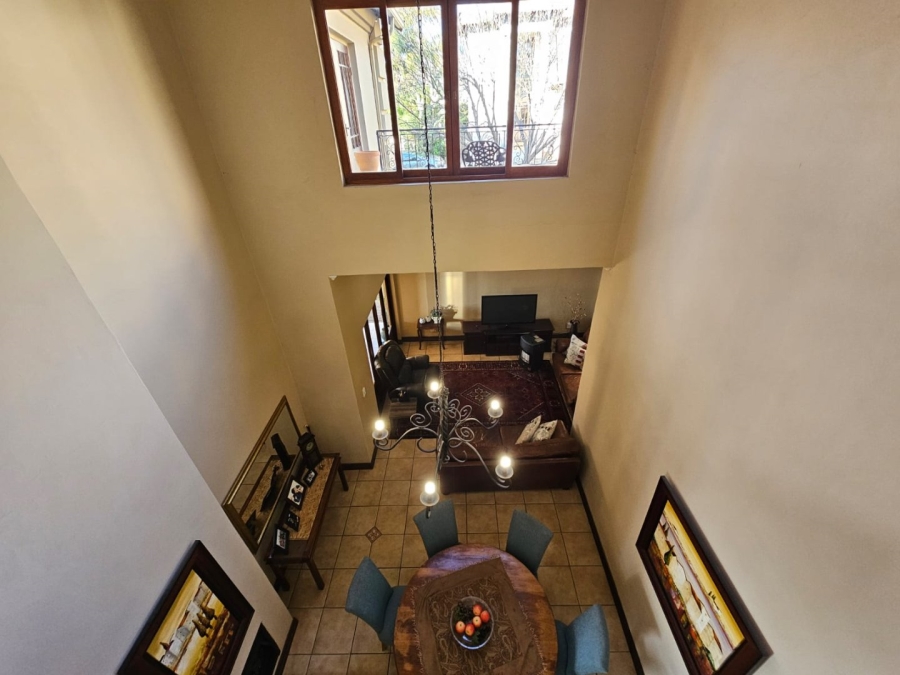 5 Bedroom Property for Sale in Moreleta Park Gauteng