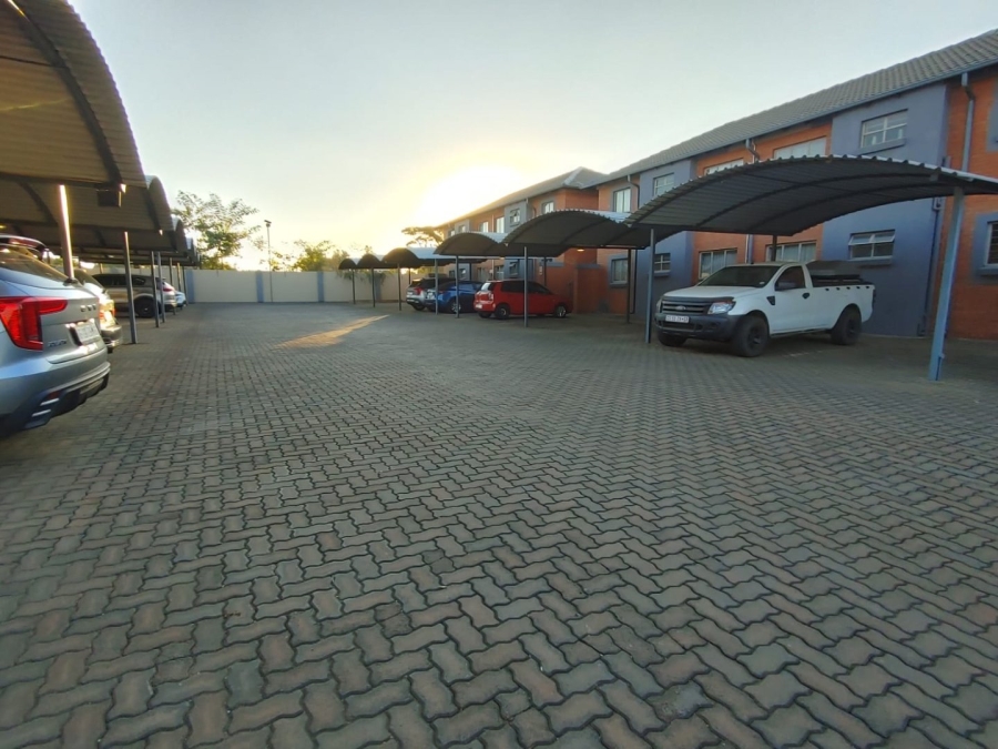 2 Bedroom Property for Sale in Andeon Gauteng