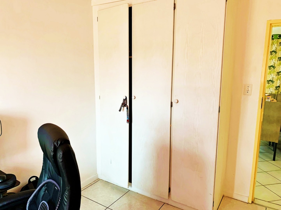 2 Bedroom Property for Sale in Amberfield Crest Estate Gauteng